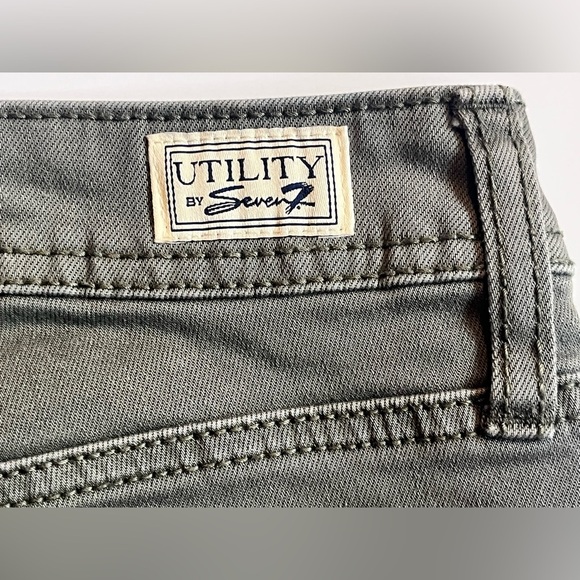 Seven7 Women's Green Button Up Utility Shorts w Pockets Size 16 - Picture 12 of 12